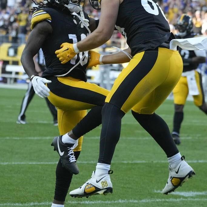 Steelers display big-play ability as Pickett, Warren shine in 27-15  preseason victory over Bills - ABC News