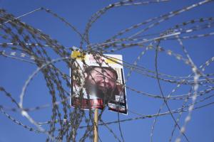 Protestniki v Londonu zahtevajo izpustitev talcev v Gazi, napetosti naraščajo