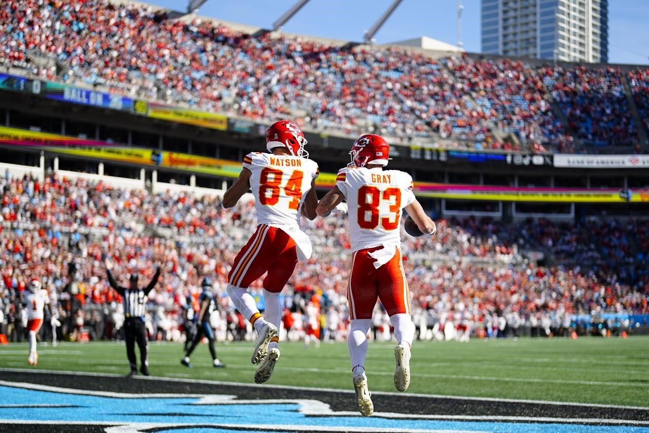 Emerging Tight End Noah Gray Gives Mahomes And The Chiefs Another ...