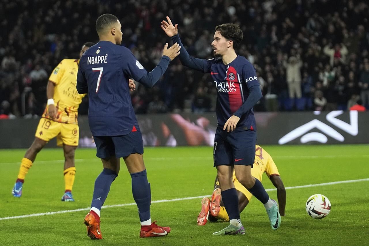 Kylian Mbappé Scores Twice On 25th Birthday As PSG Beats Metz 3-1 ...