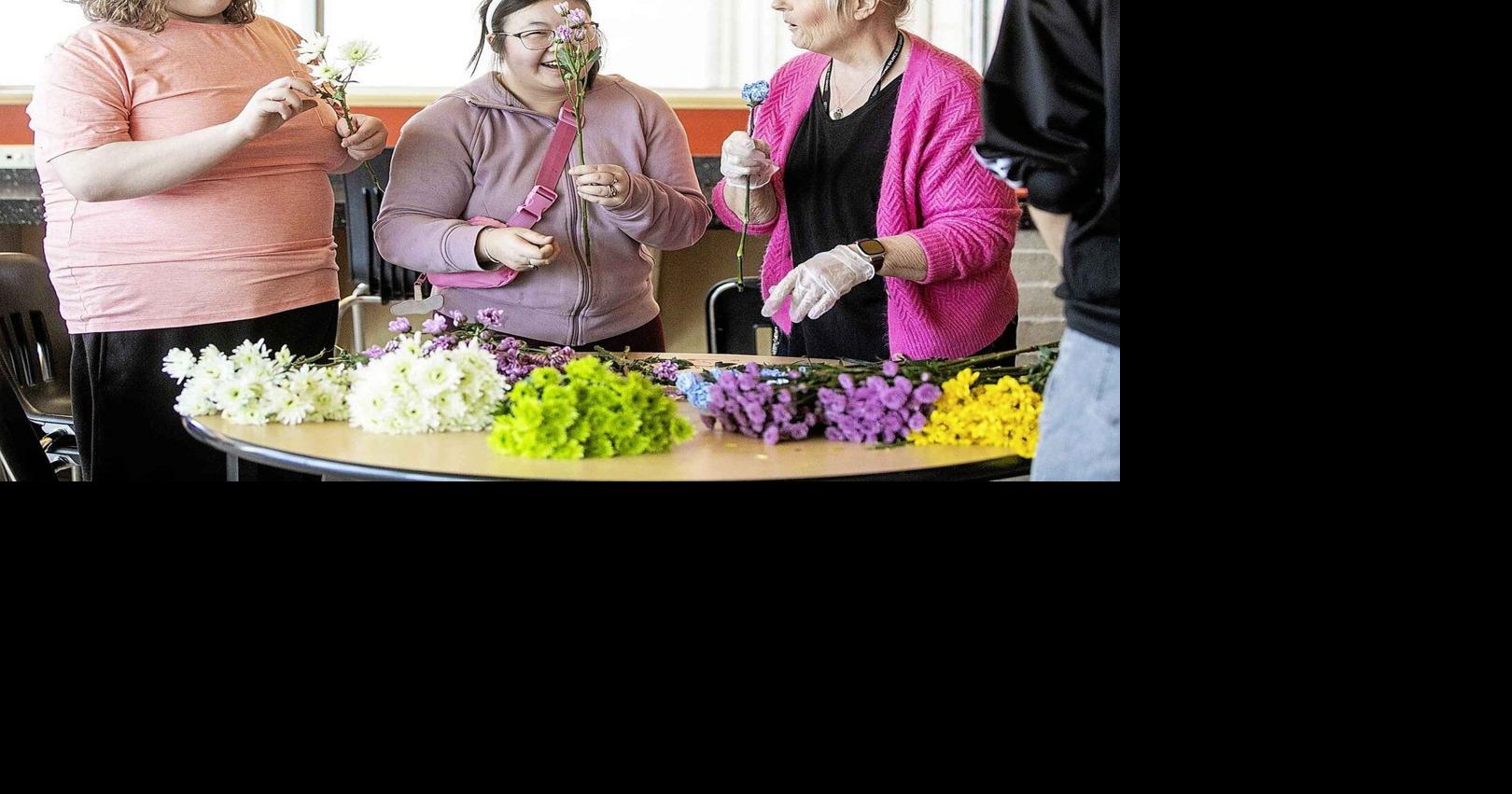 High-schoolers tap into flower power