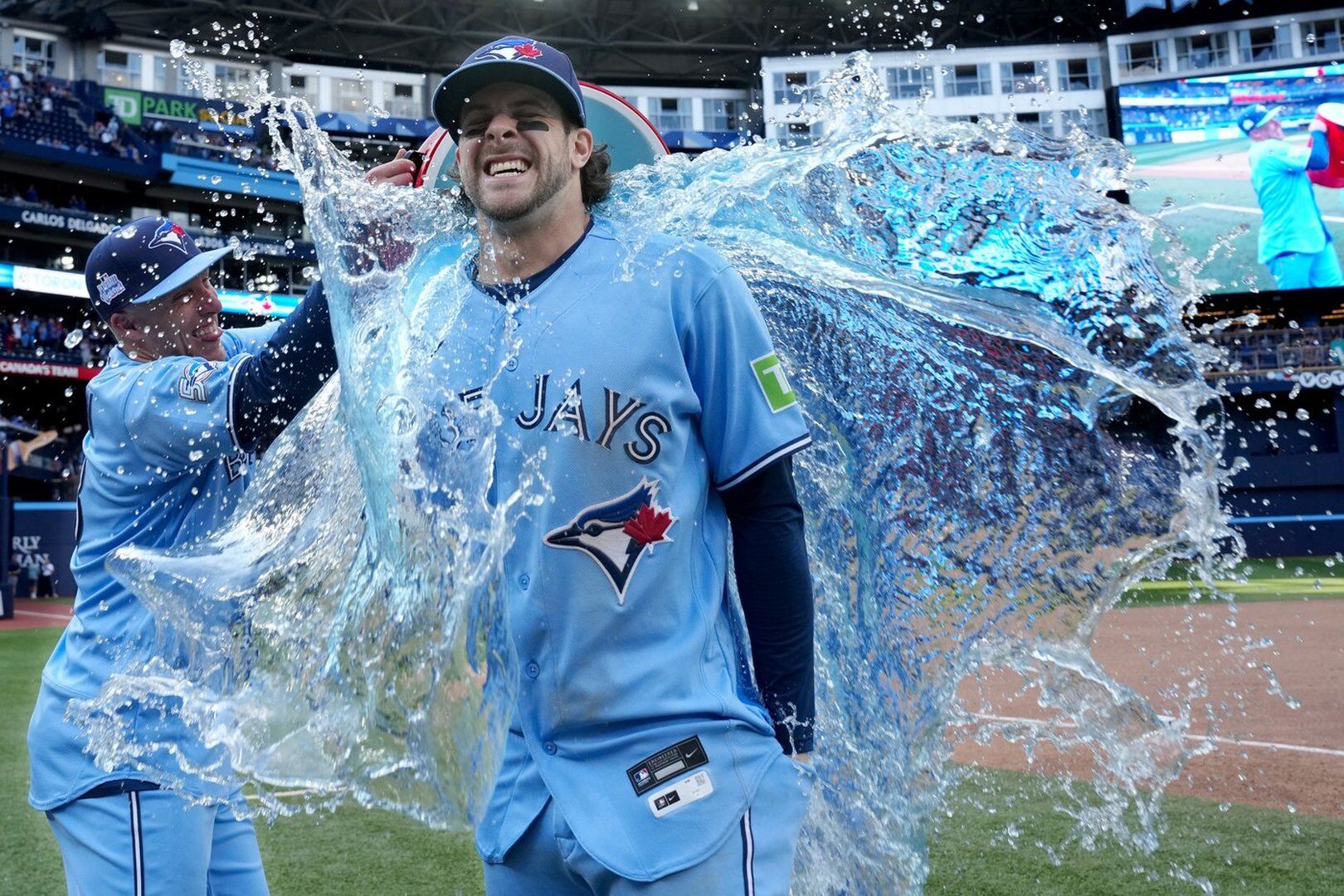 Jays' Clement marks 500th milestone with memorable performance in