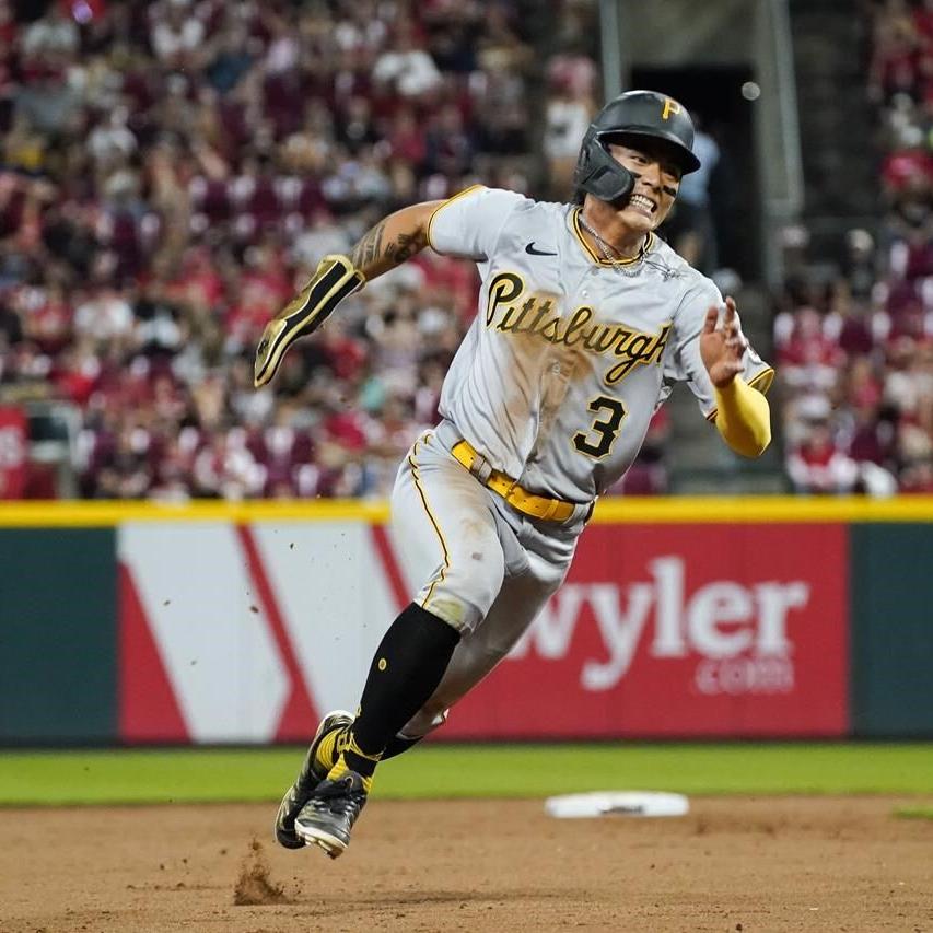 Ke'Bryan Hayes, Liover Peguero homer late as Pirates rally past Royals