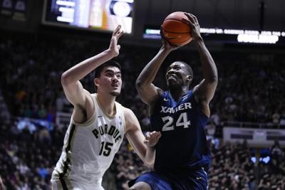 Zach Edey and Braden Smith help No. 2 Purdue pass first real test with