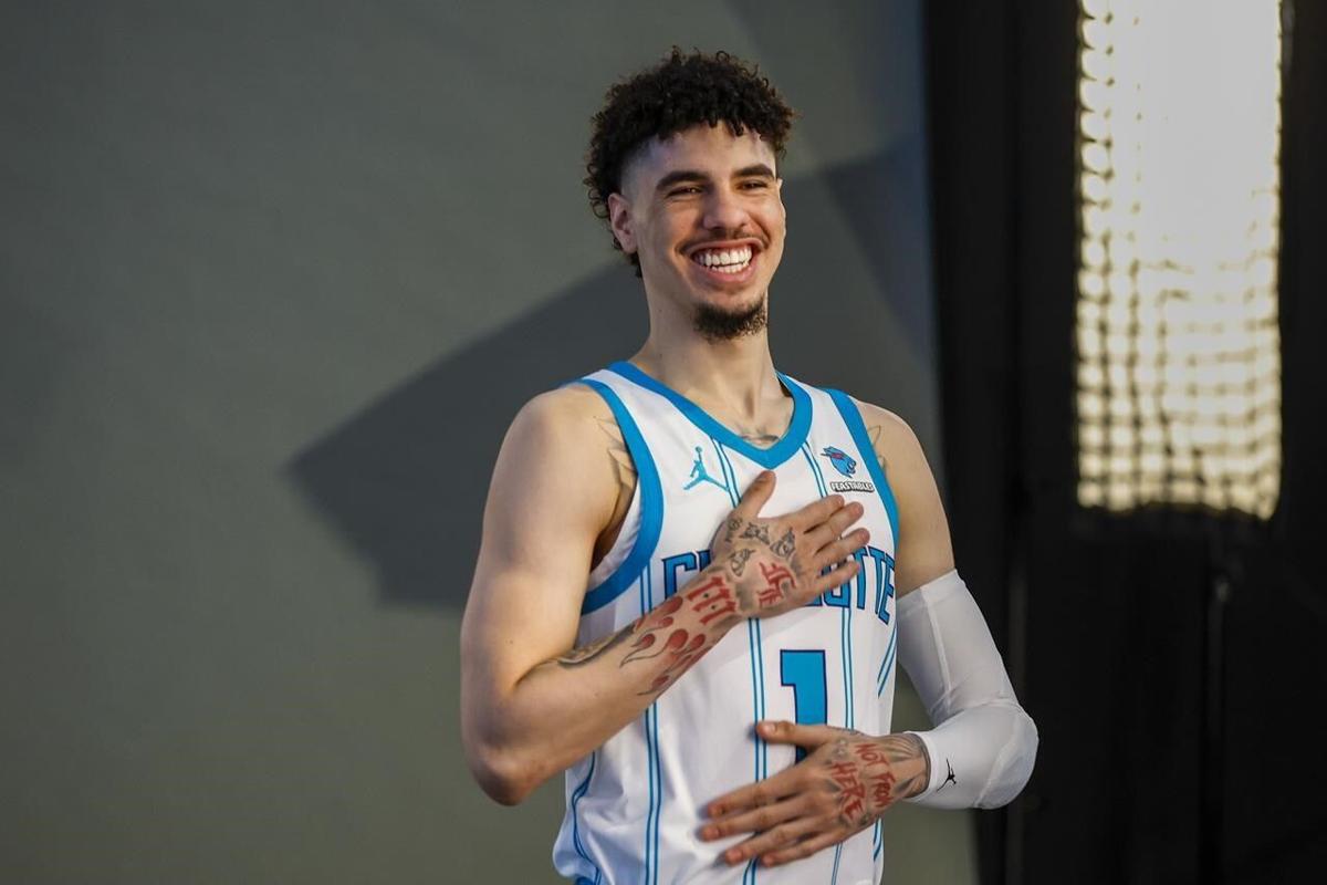 LaMelo Ball, Hornets rally from 19-point deficit to hand Wizards