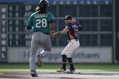 Astros Jose Altuve won't play in All-Star Game