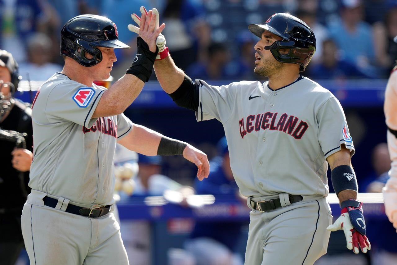 Kirk has 3 RBIs, Bassitt pitches 8 innings as Blue Jays blank Nationals 7-0