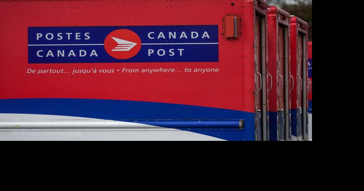 Feds greenlight $673 million to keep Canada Post afloat this year