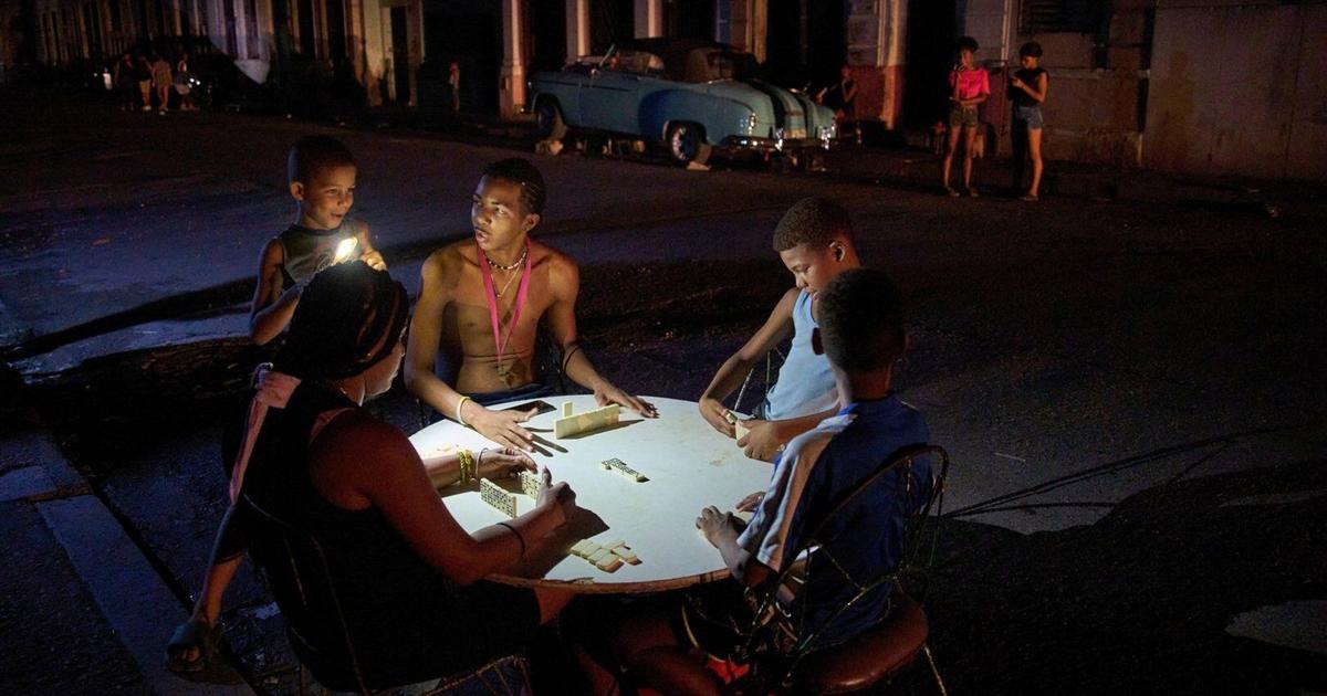 Cuba's National Electric System Fails, Plunges Havana and Western Provinces Into Massive Blackout