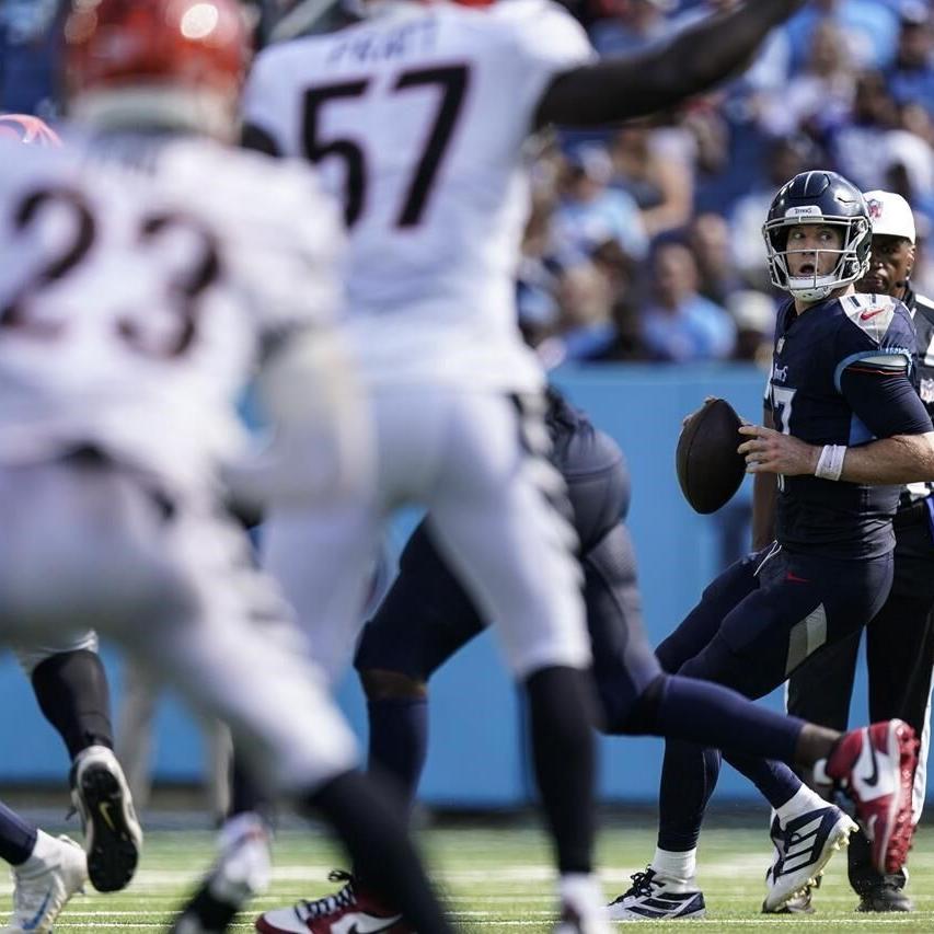 Derrick Henry reminds Titans why he matters as offense posts best game of  season, Sports