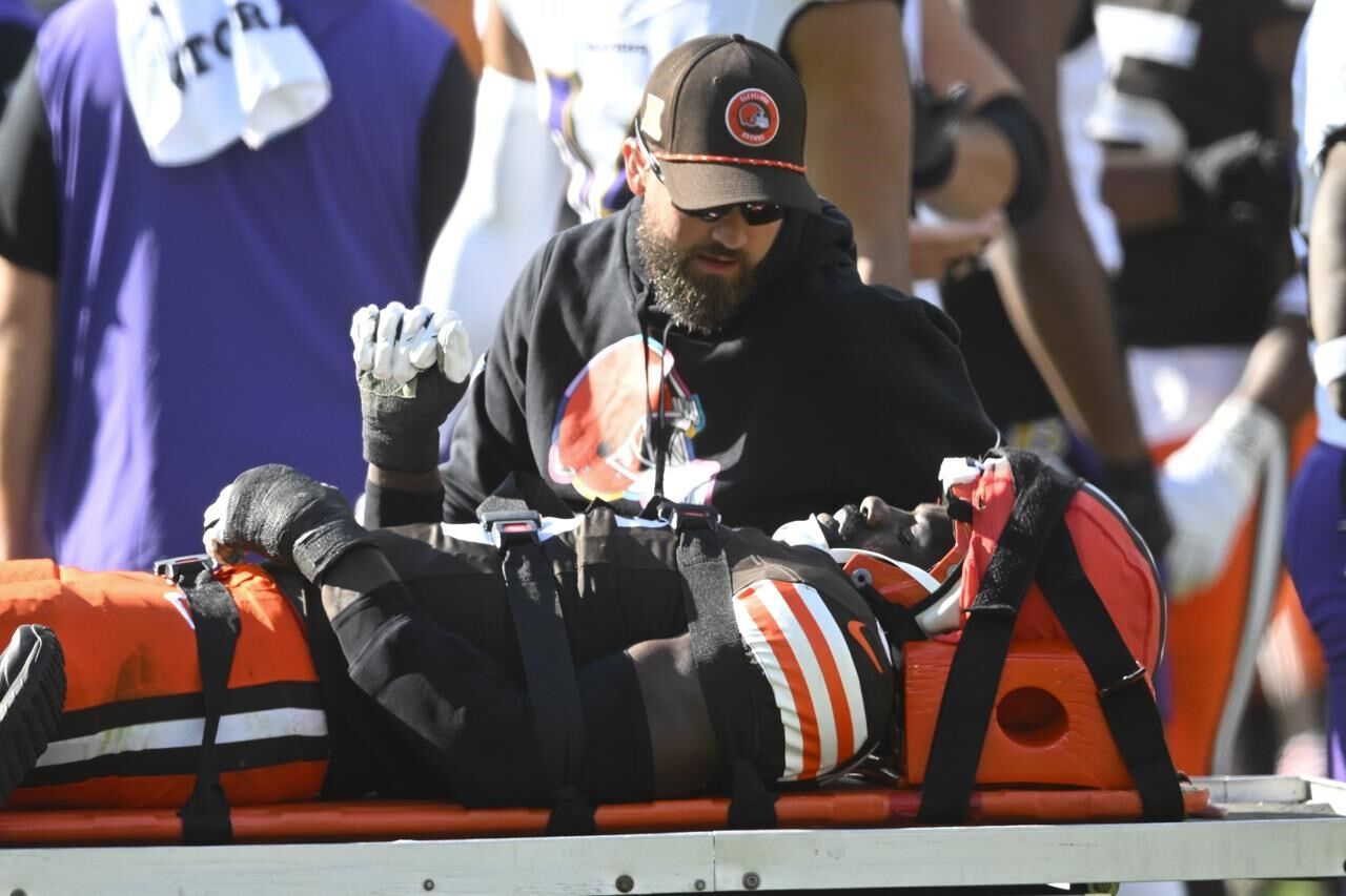 Browns LB Jeremiah Owusu-Koramoah Released From Hospital After ...