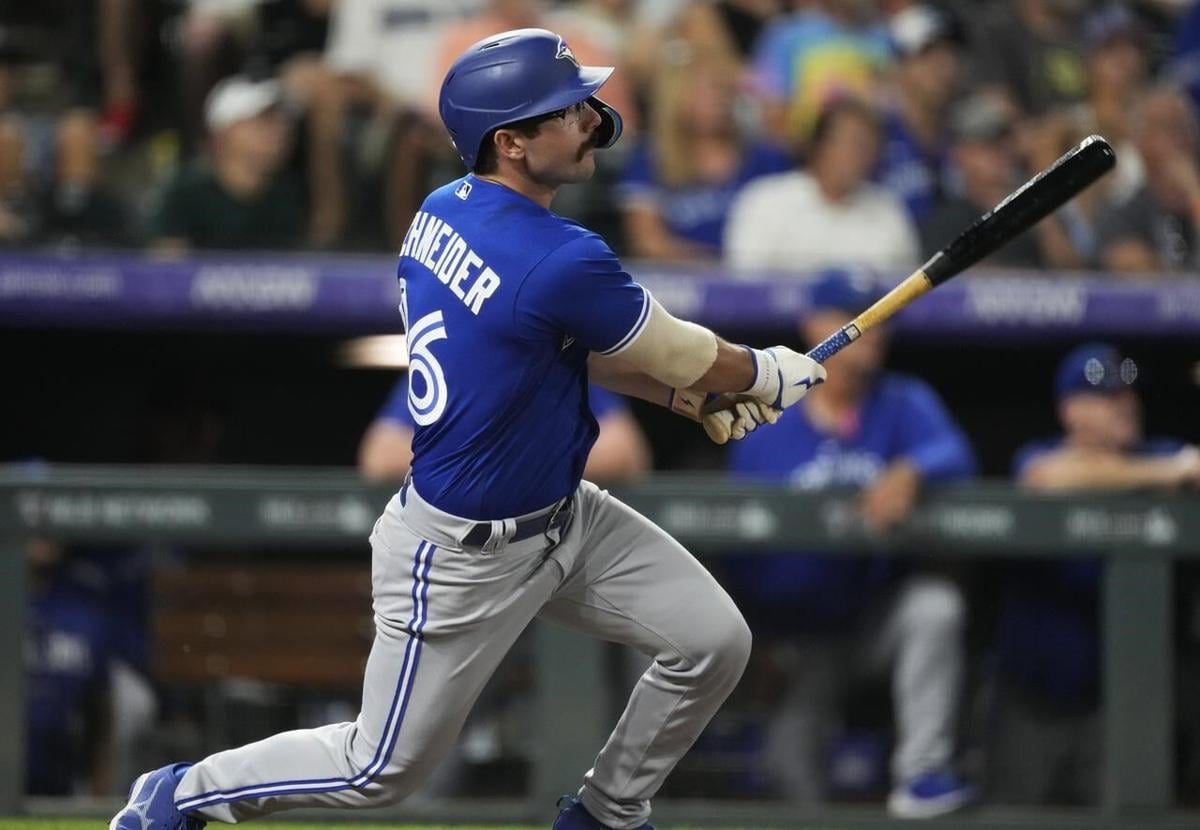 Toronto catcher Danny Jansen fractures finger in the Blue Jays' 13