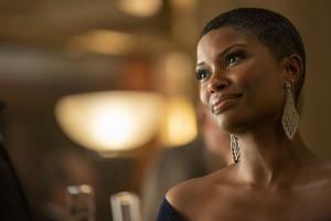 Hamiltonian Samantha Walkes plays love-interest in ‘Cross’