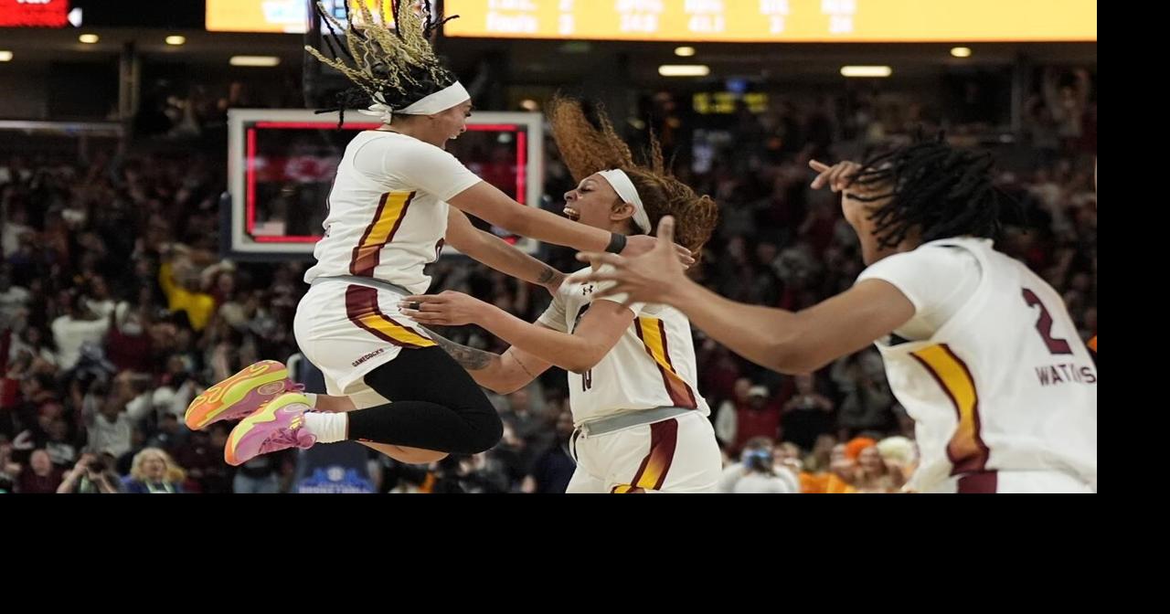 Paopao adds maturity and sharpshooting to South Carolina's perfect season