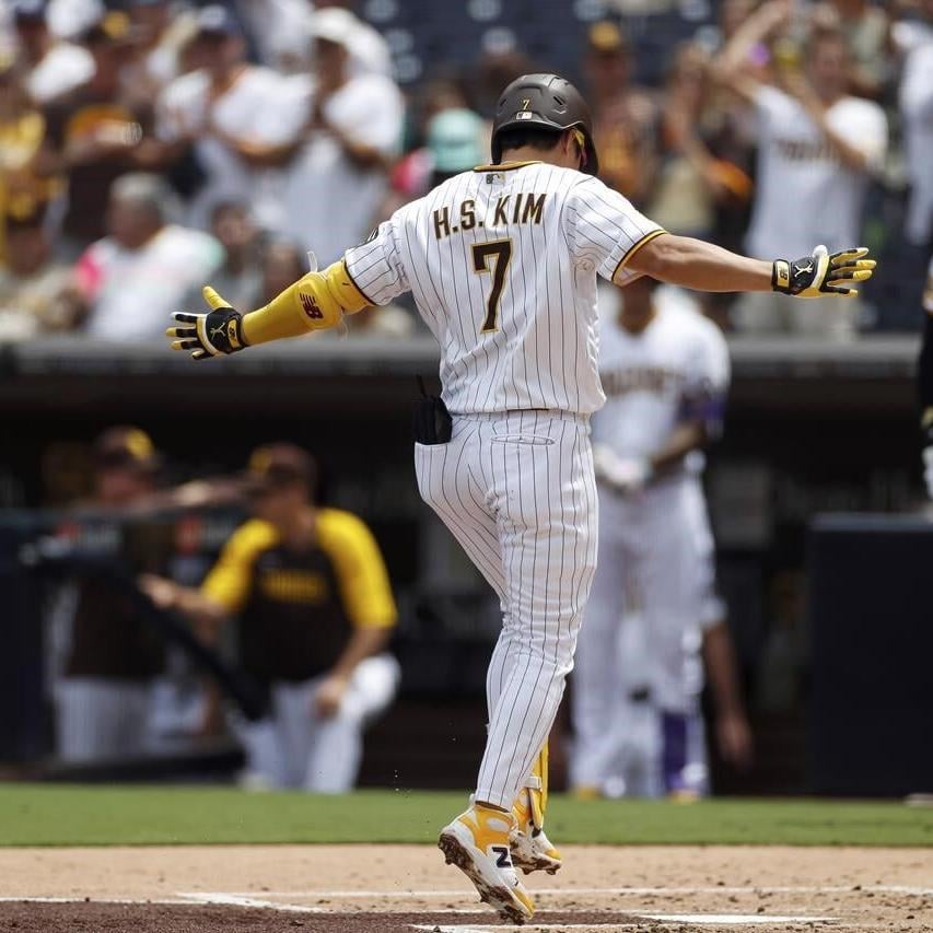 Moreno hits a grand slam to help the Diamondbacks beat the Padres