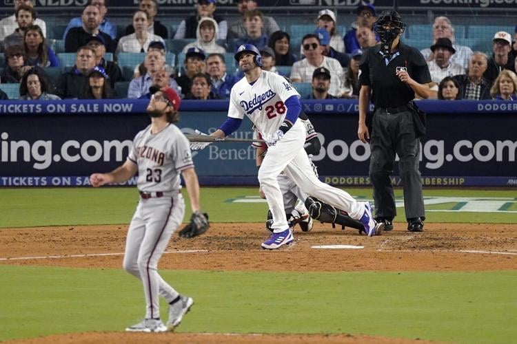 Dodgers rally past Diamondbacks 4-2 for 7th win in 8 games