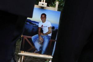 Francoske oblasti obljubljajo pravico po podrtju drevesa v spomin na umorjenega Juda