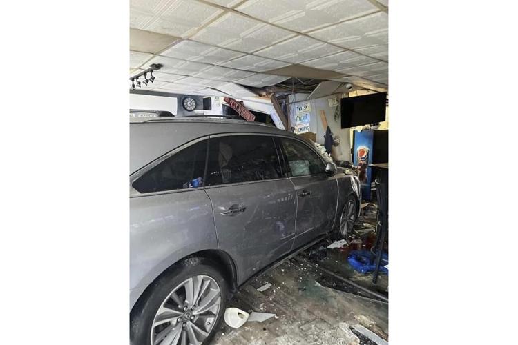 Car crashes into New Hampshire restaurant, injures dozens, pins man in ...