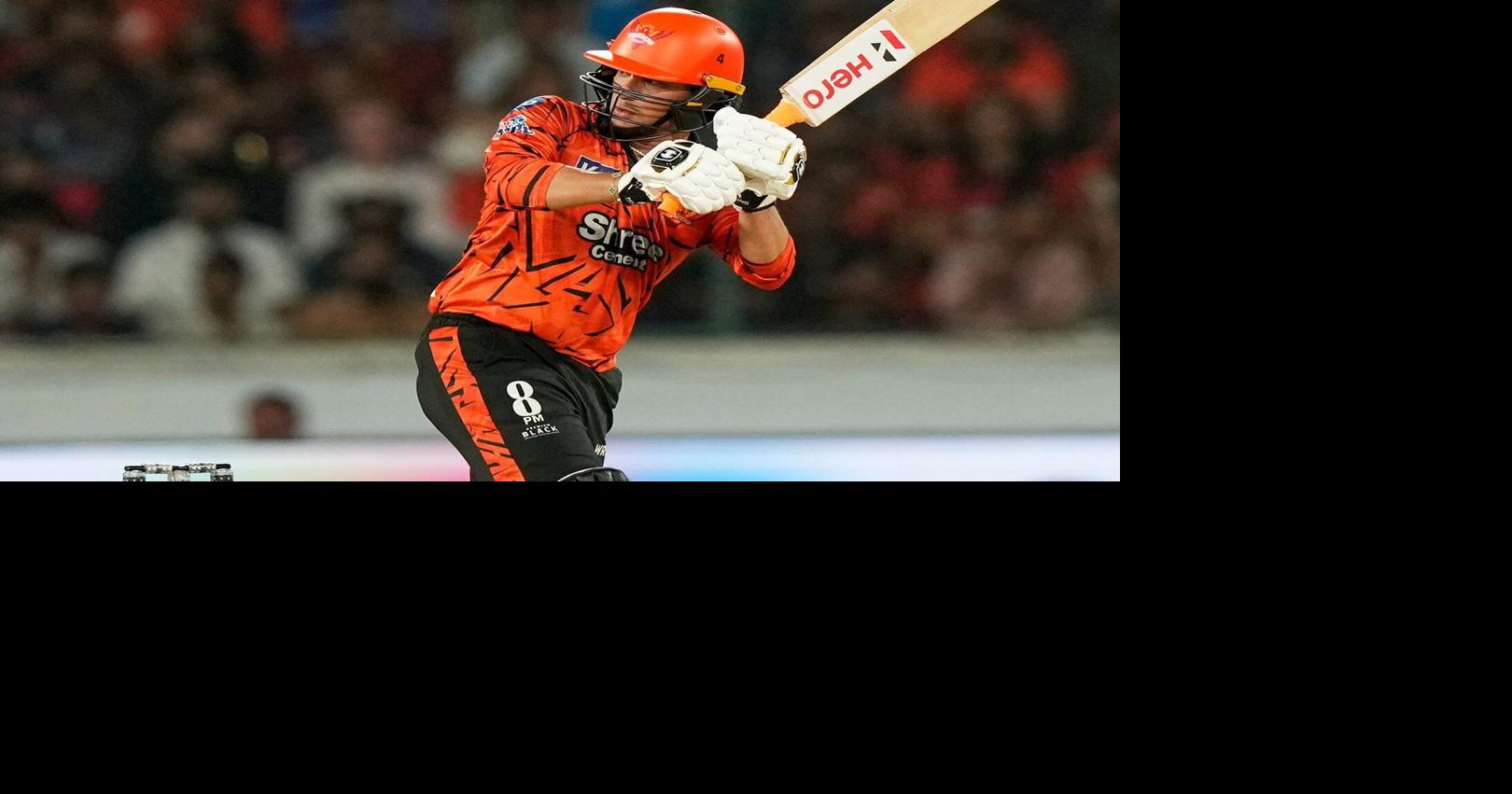 Bengaluru clinch top IPL spot despite 55-run loss to Hyderabad