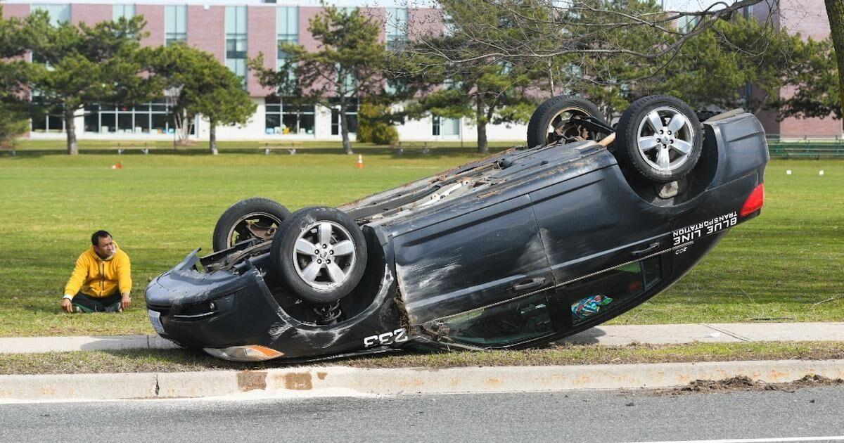 Senior injured in Mountain crash that saw cab flip over