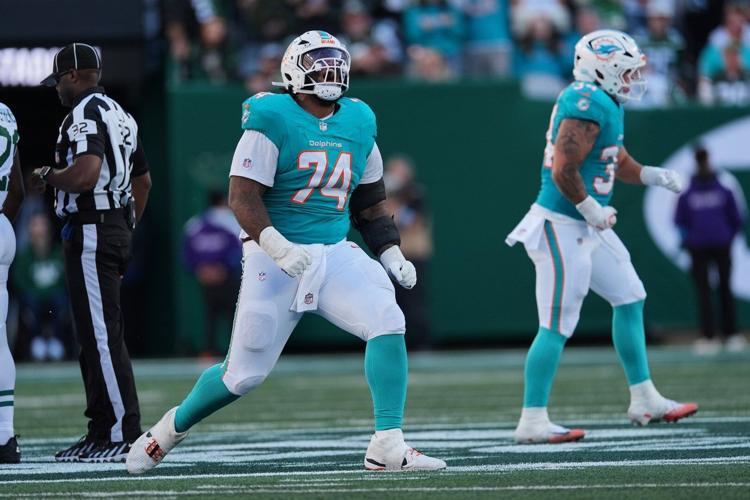 Dolphins want a team built on toughness, Hafley’s first win showed that ...