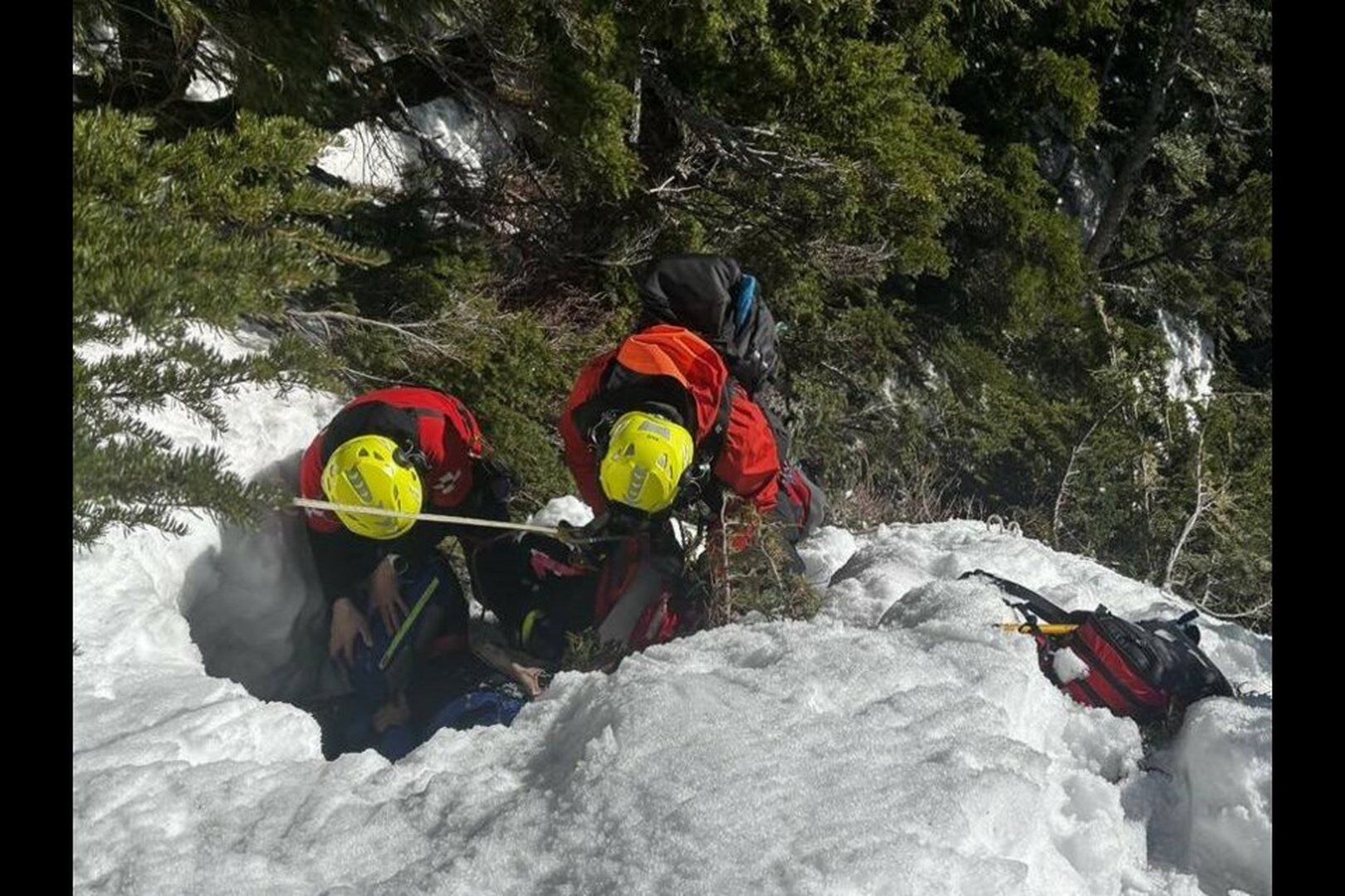 Hiker dies after fall on Mount Brunswick in Lions Bay