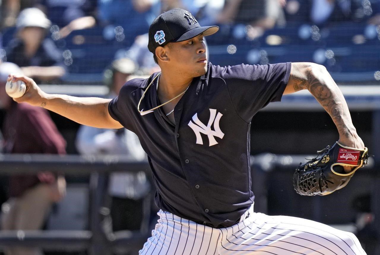 Yankees' Severino exits with right shoulder tightness