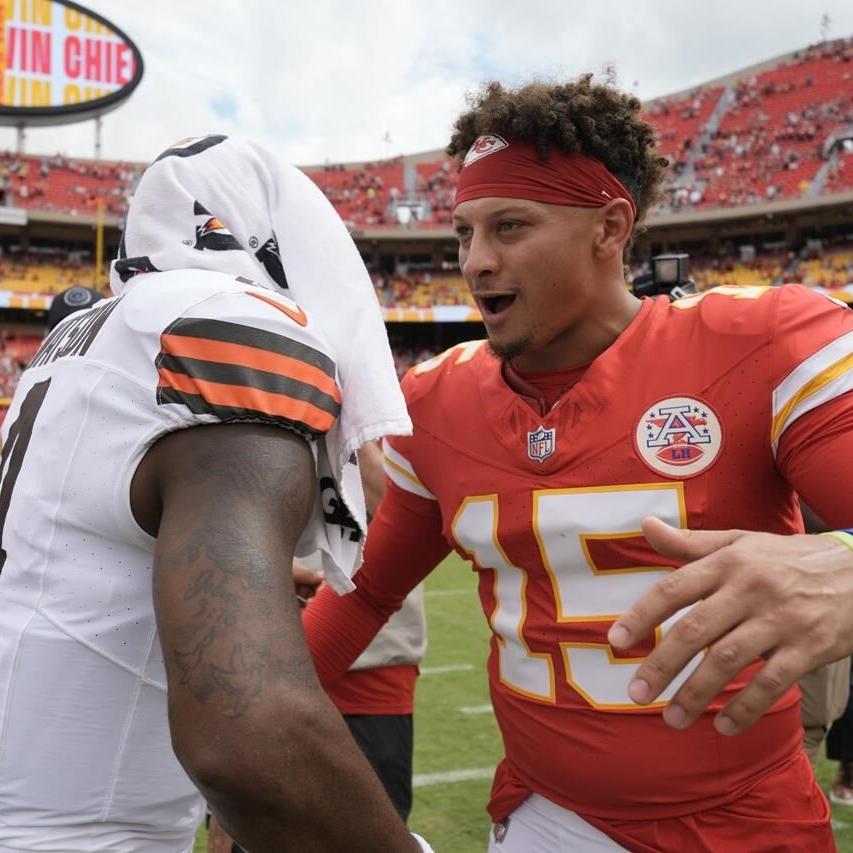 Deshaun Watson leads the Browns to a pair of TDs in a 33-32 preseason loss  to the Chiefs