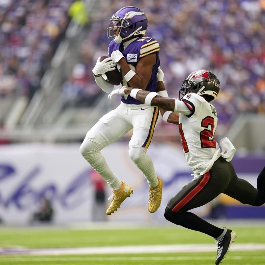 Vikings get Jefferson back for minicamp as star WR takes contract talk in  stride