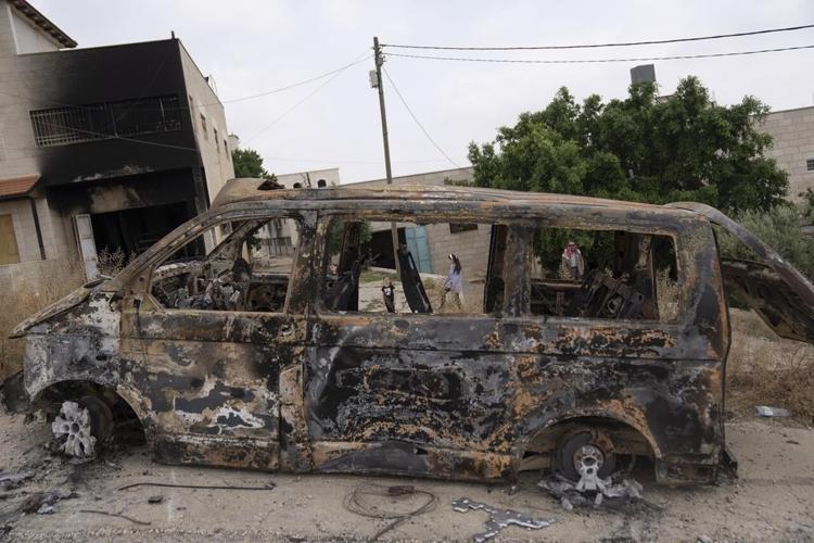 A West Bank village feels helpless after Israeli settlers attack with ...
