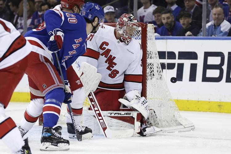Hurricanes score 4 in third period, beat Rangers 41 to stay alive