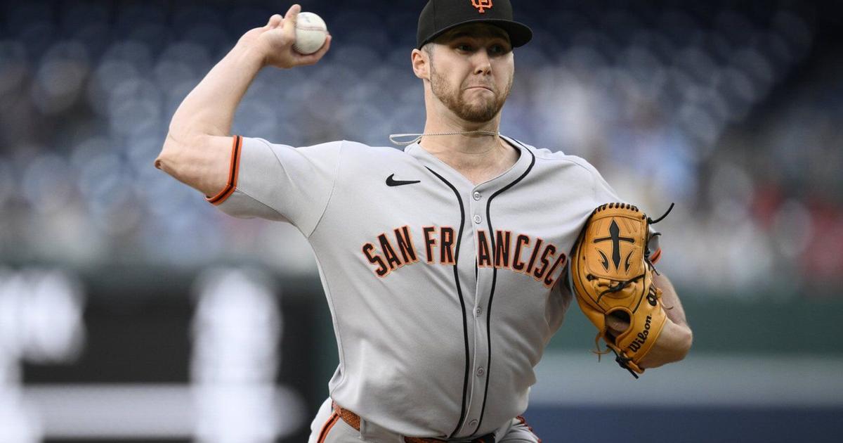 Crystal Roupp Roupp pitches into seventh inning, Giants beat Nationals 4-0