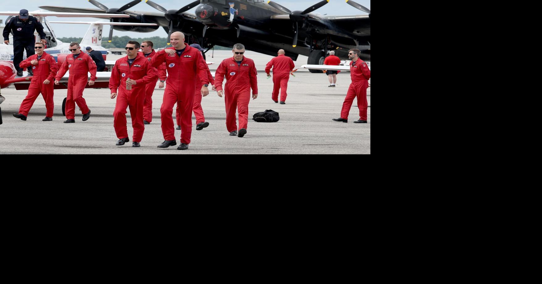 Snowbirds visit Hamilton for one last flight