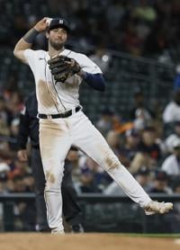 Vierling catch, homer lift Tigers over Astros 7-6 in 11
