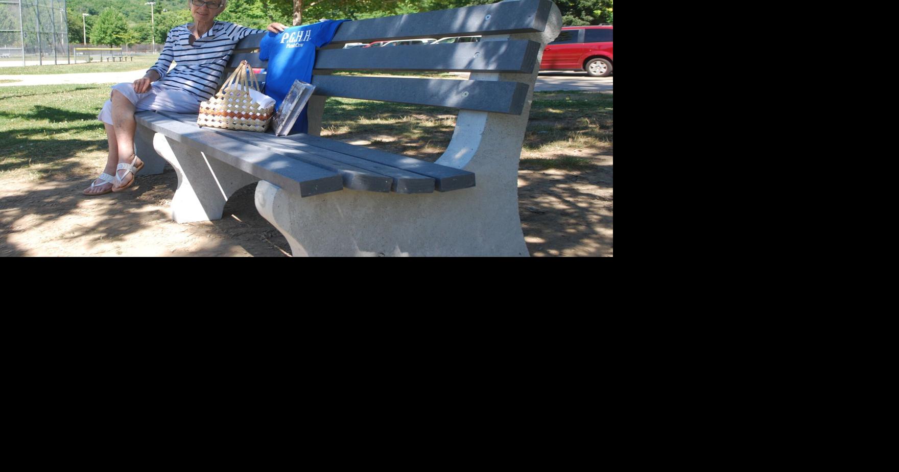 Dundas Driving Park bench dedication helps honour 70-year old family picnic