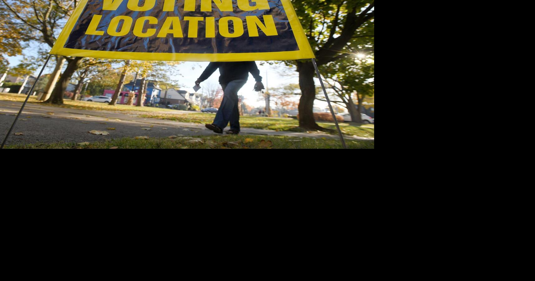 What are the election rules for incumbent Hamilton councillors?