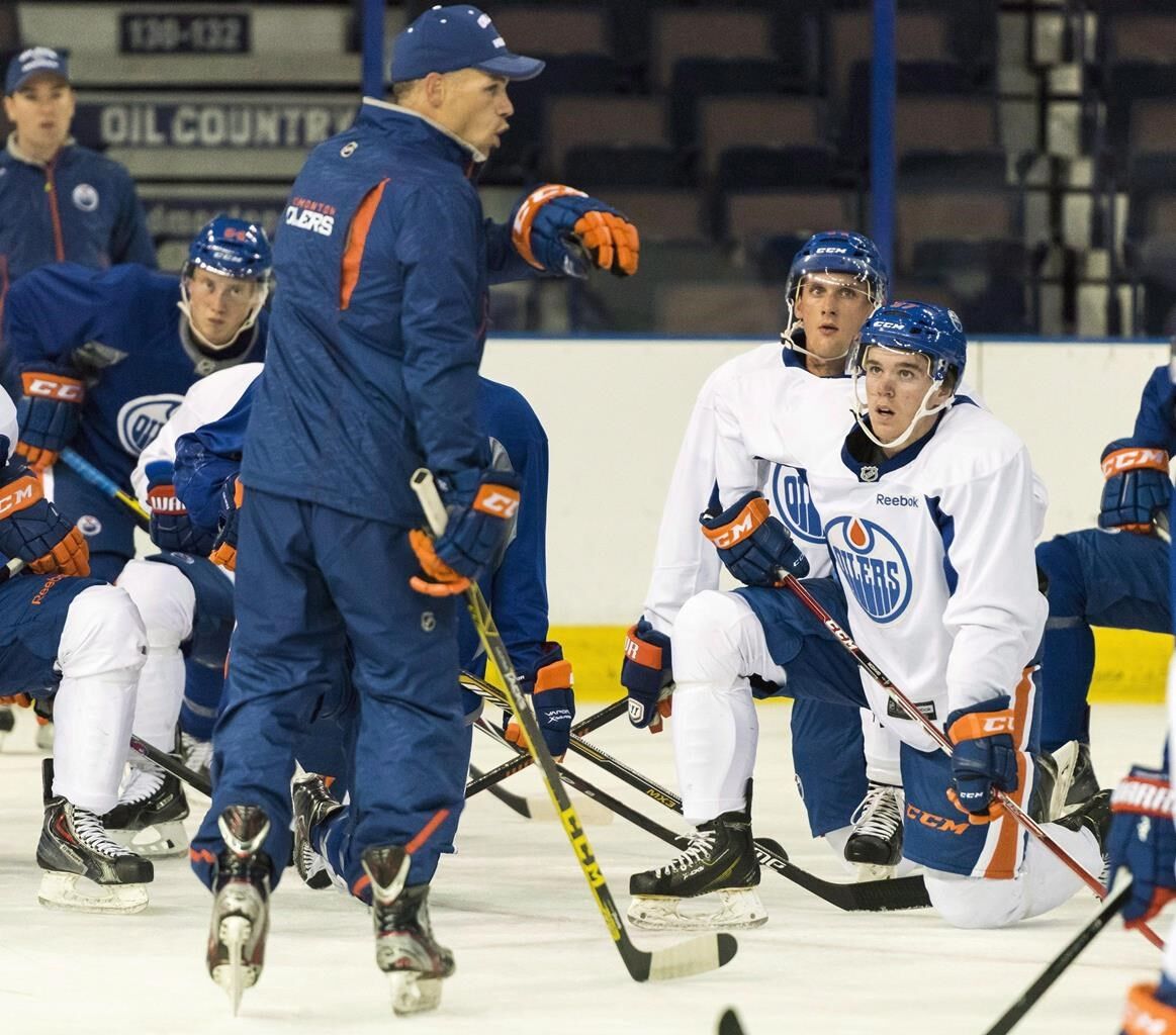 Oilers lose to Jets in pre-season opener