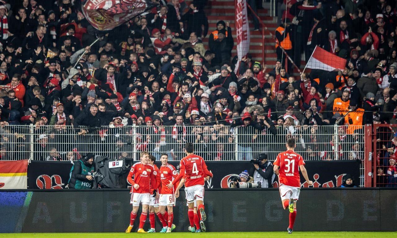 Last-place Antwerp bids farewell to the Champions League in style