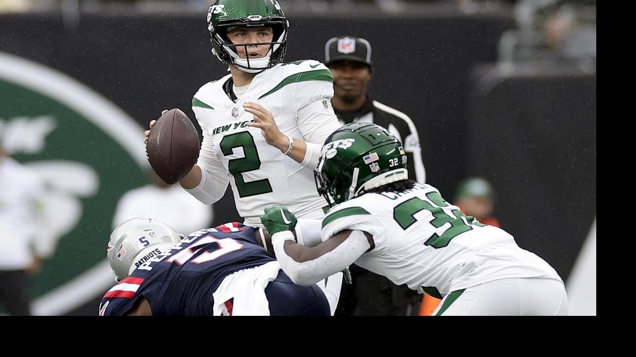 Jets' Zach Wilson is trying to block out the criticism, but knows