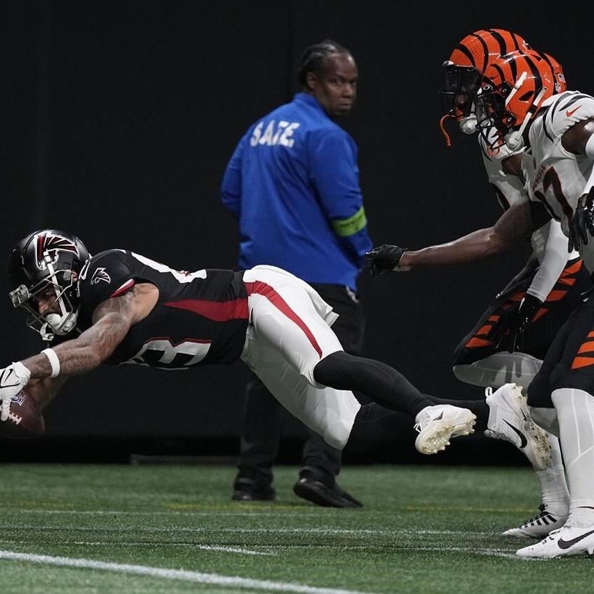 QB Desmond Ridder impressive in preseason debut, Falcons settle for 13-13  tie with Bengals