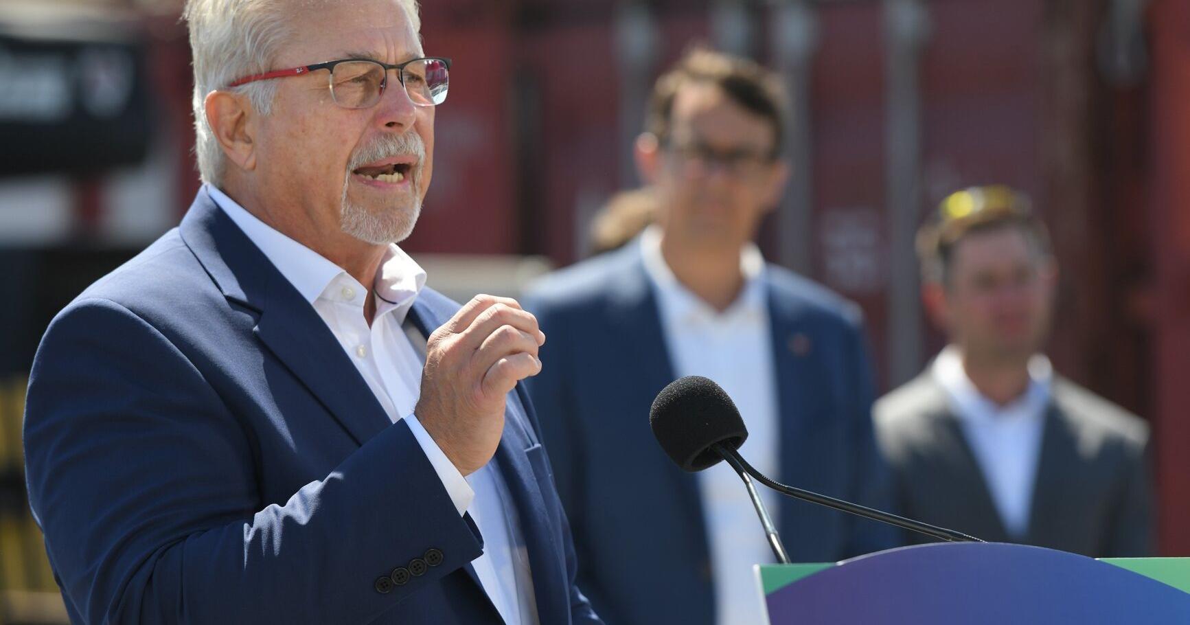 Hamilton Neil Lumsden retiring as MPP , cabinet minister
