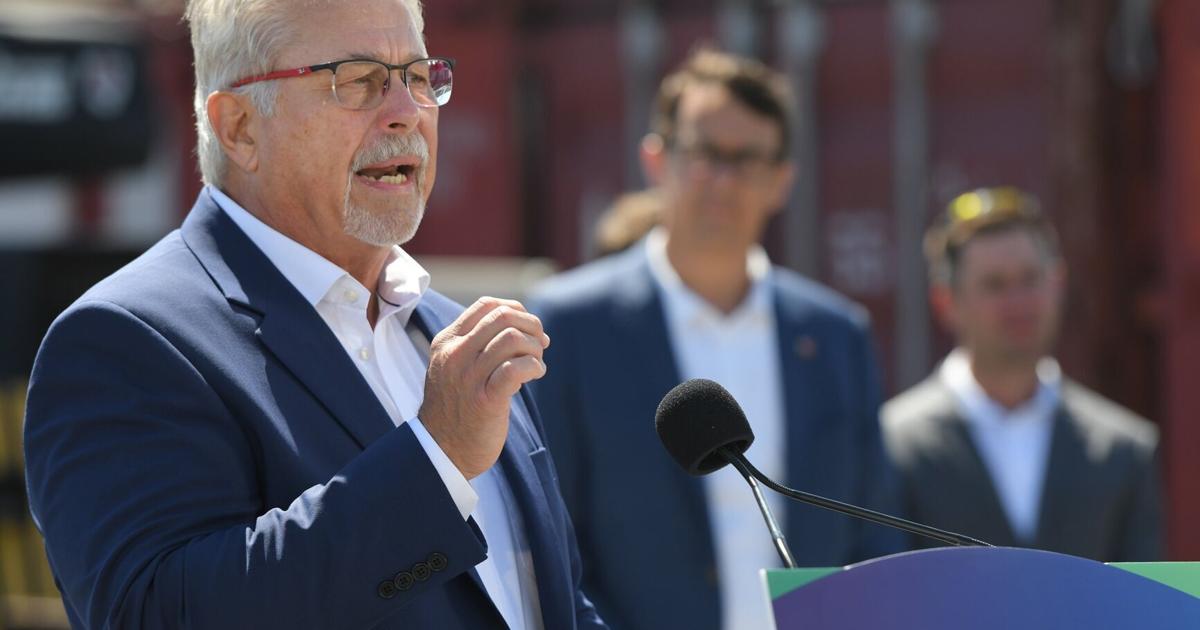 Hamilton’s Neil Lumsden retiring as Tory MPP, cabinet minister