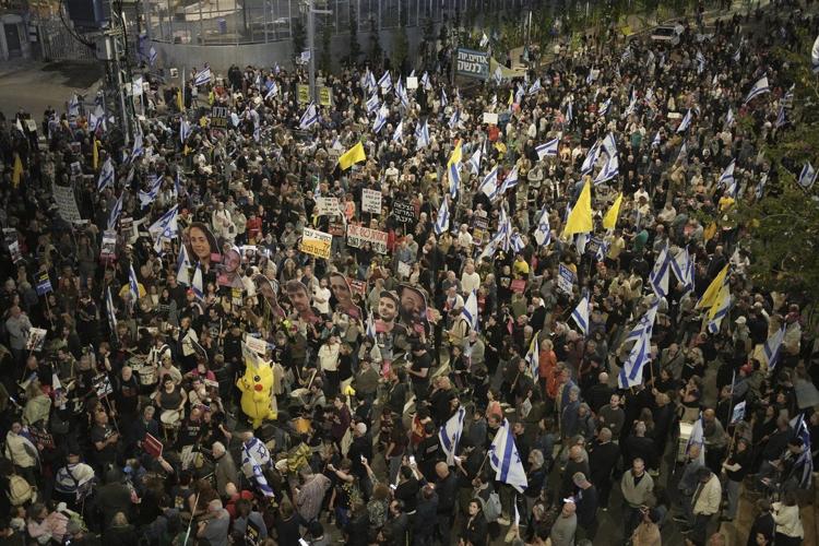 Hamas says it accepts a new Gaza ceasefire proposal but Israel makes a ...
