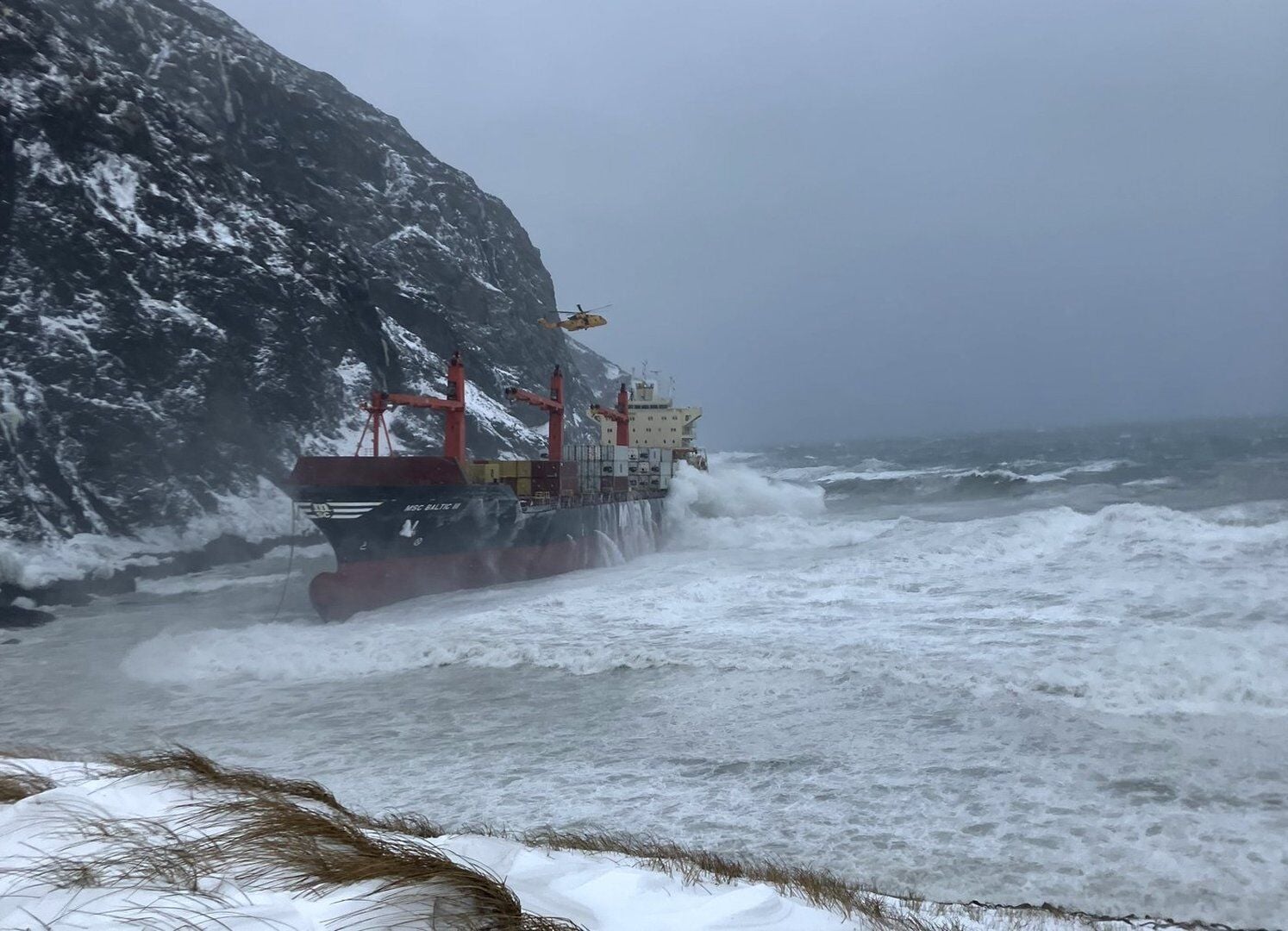 Wreck removal begins for decaying container ship run aground off ...