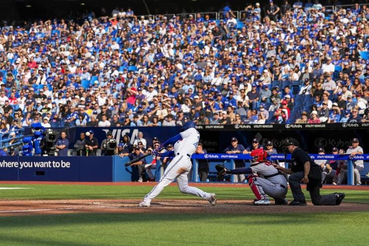 Watch: Blue Jays' 3B Matt Chapman starts amazing double-play against Red  Sox