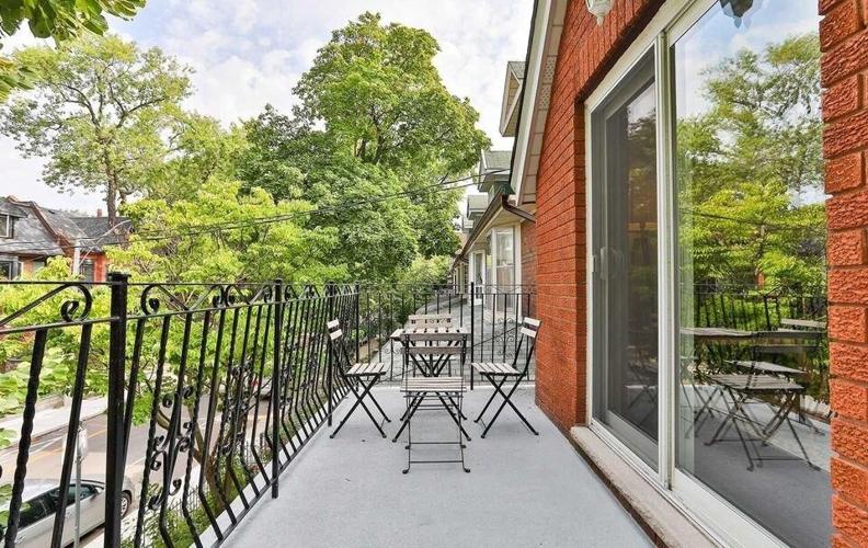 ‘2bedroom’ Trinity Bellwoods apartment priced 400 below average