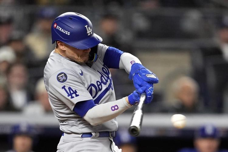 Freeman, Buehler lead Dodgers past slumping Yankees 42, take 30 lead