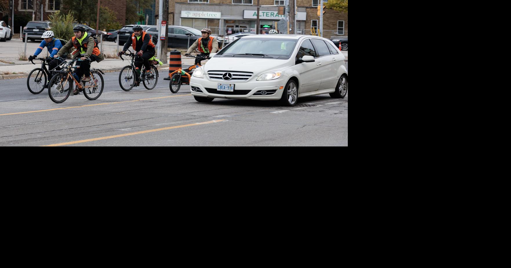 Ontario completes first stage of bike lane removal on Bloor Street West - Toronto Star