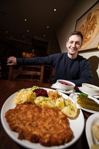 TORONTO-RESTAURANT-MAIN.JPG