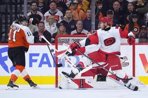 Hurricanes sign forward Mark Jankowski to 2-year extension through 2027-28 season